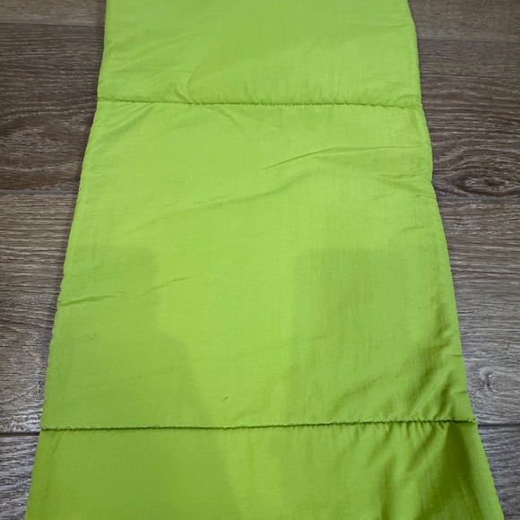 Petunia Pickle Bottom Boxy Backpack, Green Floral, Vintage, Shoulder Strap - Picture 10 of 16